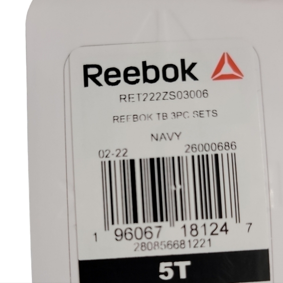 Reebok 3 piece set. Shorts, Tank, Shirt size 5T. New with tags - Picture 4 of 10